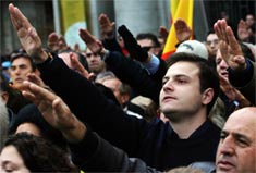 Un millar de personas asistió al acto en Madrid en memoria de Franco Un millar de personas asistió al acto en Madrid en memoria de Franco