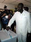 George Weah retira oposición al resultado electoral en Liberia George Weah retira oposición al resultado electoral en Liberia