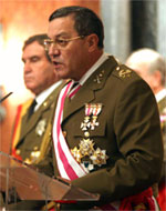 El general Mena, durante su intervención del viernes El general Mena, durante su intervención del viernes