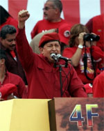 Hugo Chávez, durante un 'meeting'. (Foto: Reuters) Hugo Chávez, durante un 'meeting'. (Foto: Reuters)