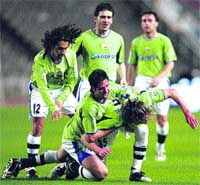 El Deportivo resiste en la batalla por Europa El Deportivo resiste en la batalla por Europa