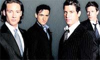 Il Divo arrasa y llena el pabellón Il Divo arrasa y llena el pabellón