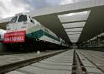 China inaugura el ferrocarril más alto del mundo hacia el Tíbet China inaugura el ferrocarril más alto del mundo hacia el Tíbet