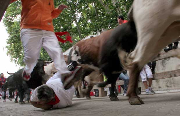 Encierro rápido y limpio en los sanfermines. (Jim Hollander / Efe) Encierro rápido y limpio en los sanfermines. (Jim Hollander / Efe)