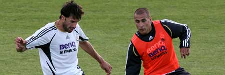 Cannavaro y Van Nistelrooy Cannavaro y Van Nistelrooy