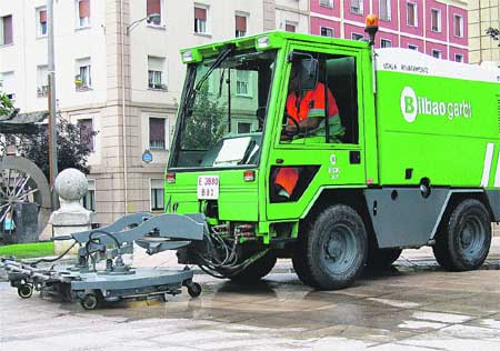 Una máquina arrancará los chicles por todas las plazas Una máquina arrancará los chicles por todas las plazas