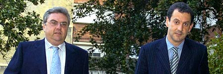 Fernando Laimikiz y uno de los directivos de la junta, Juan Carlos Erkoreka Fernando Laimikiz y uno de los directivos de la junta, Juan Carlos Erkoreka