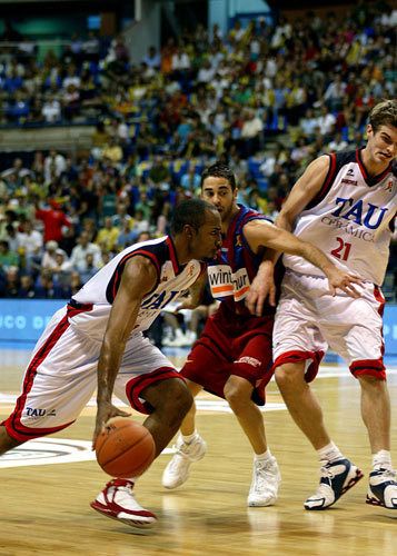 Juan Carlos Navarro y Fred House Juan Carlos Navarro y Fred House