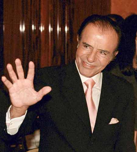 Carlos Menem, de 76 años, volverá a ser candidato a la presidencia de Argentina