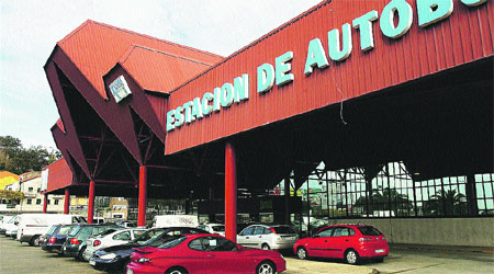 Sin servicios básicos en la estación de bus Sin servicios básicos en la estación de bus