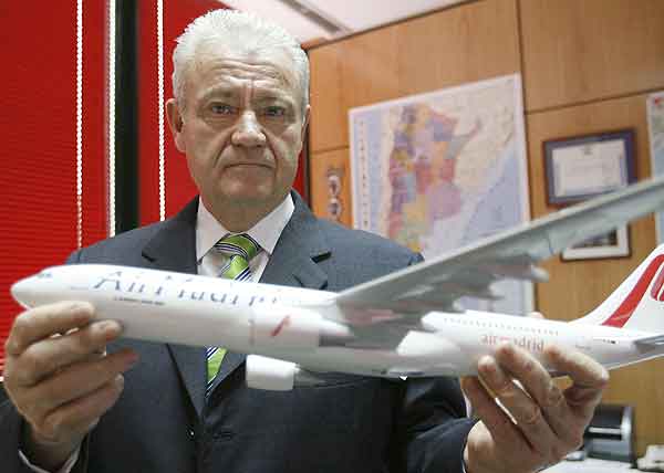 El presidente de Air Madrid, José Luis Carrillo, durante una entrevista con Efe El presidente de Air Madrid, José Luis Carrillo, durante una entrevista con Efe