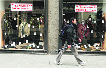 Algunas tiendas adelantan más aún las rebajas de tapadillo Algunas tiendas adelantan más aún las rebajas de tapadillo