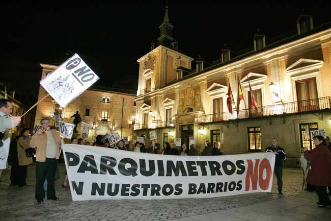 Protestas vecinales contra los parquímetros Protestas vecinales contra los parquímetros