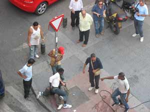 Una prostituta murió apuñalada en la plaza de la Luna Una prostituta murió apuñalada en la plaza de la Luna