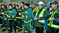 Los servicios de rescate llegan Los servicios de rescate llegan