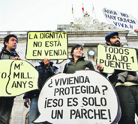 Barcelona veta l’acampada a favor d’un habitatge digne Barcelona veta l’acampada a favor d’un habitatge digne