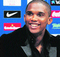 Eto’o llega a tiempo para frenar la crisis Eto’o llega a tiempo para frenar la crisis