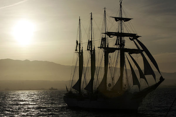 El buque escuela de la Armada española, "Juan Sebastián de Elcano". (Ángel Medina / Efe). El buque escuela de la Armada española, "Juan Sebastián de Elcano". (Ángel Medina / Efe).
