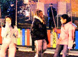 La Policía impide una manifestación contra el racismo en Alcorcón La Policía impide una manifestación contra el racismo en Alcorcón