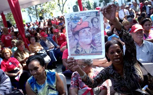 Chávez obtiene poderes especiales Chávez obtiene poderes especiales