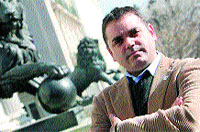 «Somos una democracia tutelada por el Ejército» «Somos una democracia tutelada por el Ejército»
