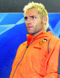 Cañizares no padece ninguna lesión ni en su vista ni en su rostro Cañizares no padece ninguna lesión ni en su vista ni en su rostro