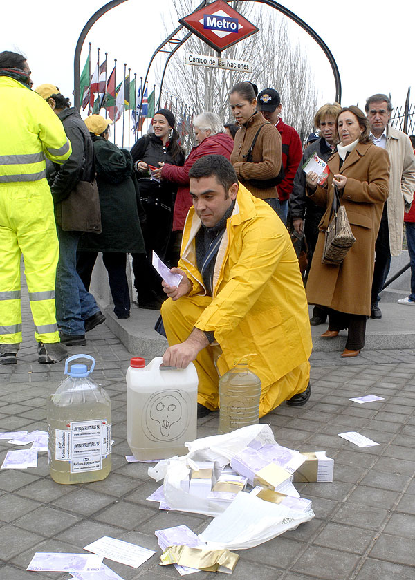 Aguas fecales en Fitur Aguas fecales en Fitur