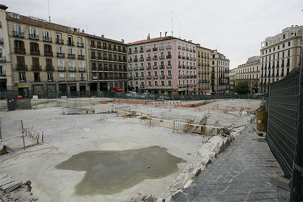 Remodelación de la Plaza de Santo Domingo Remodelación de la Plaza de Santo Domingo
