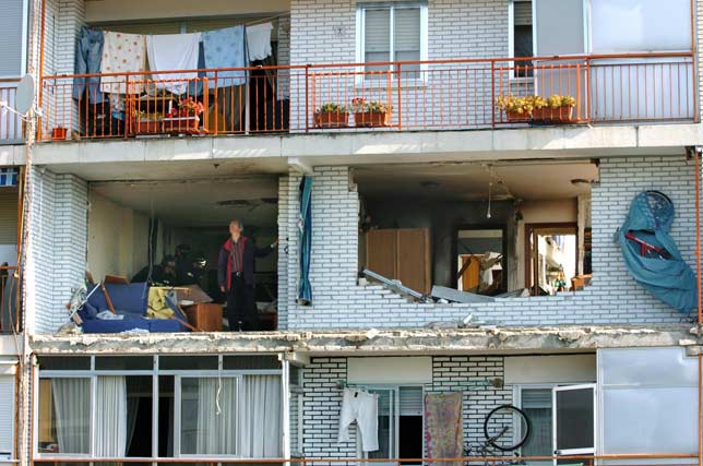 Vivienda tras una explosión de gas Vivienda tras una explosión de gas