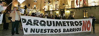 Los vecinos antiparquímetros recurren sesenta multas al día Los vecinos antiparquímetros recurren sesenta multas al día