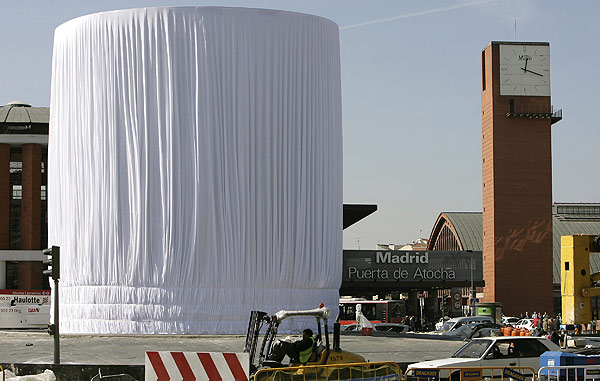 Monumento homenaje a las víctimas del 11-M Monumento homenaje a las víctimas del 11-M