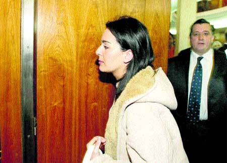 La acusada de atropellar a dos peatones: «Sólo bebí un cubata» La acusada de atropellar a dos peatones: «Sólo bebí un cubata»