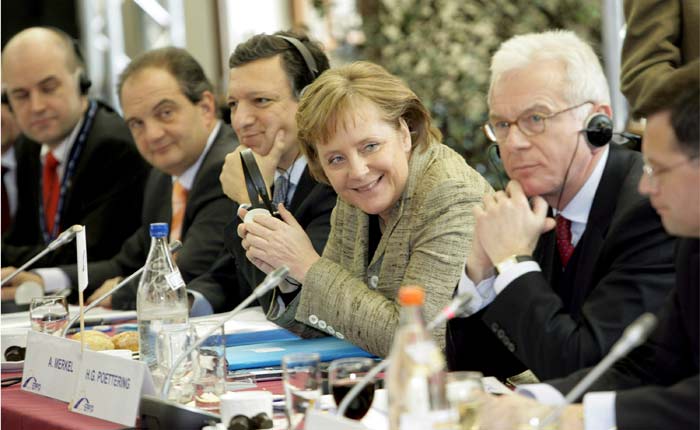 Angela Merkel presidirá la Cumbre de Jefes de Estado de la Unión Europea que se celebra en Bruselas Angela Merkel presidirá la Cumbre de Jefes de Estado de la Unión Europea que se celebra en Bruselas