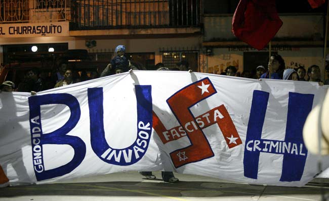 Protesta contra la visita de Bush en las calles de Guatemala Protesta contra la visita de Bush en las calles de Guatemala