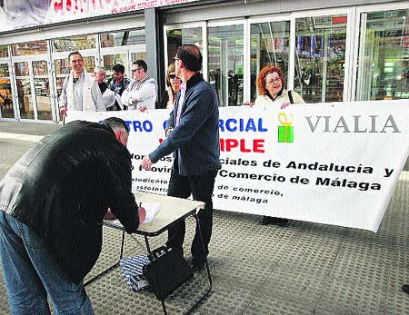 Piden firmas contra Vialia Piden firmas contra Vialia