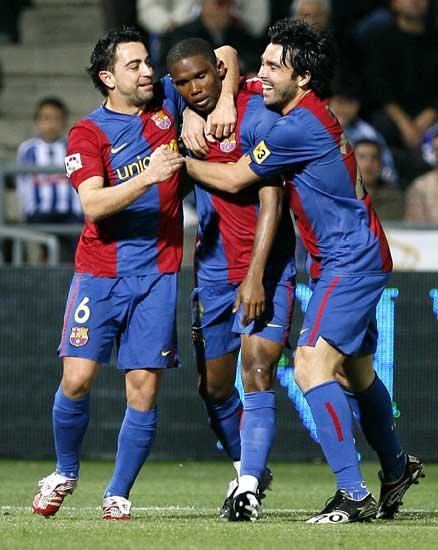 Xavi, Eto'o y Deco, del Barcelona Xavi, Eto'o y Deco, del Barcelona