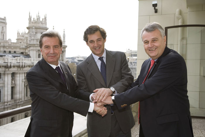 Acuerdo Acciona, Enel y E.ON. Acuerdo Acciona, Enel y E.ON.