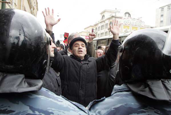 Detenido Kasparov Detenido Kasparov