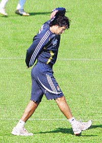 Raúl no asegura su continuidad en el Madrid Raúl no asegura su continuidad en el Madrid
