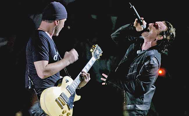 U2, en concierto. U2, en concierto.