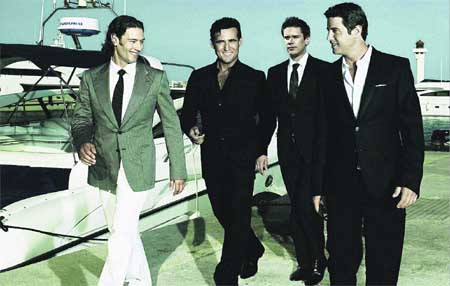 IL DIVO leva anclas aquí IL DIVO leva anclas aquí