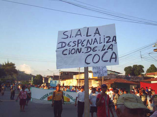 Pancartas en favor de la hoja de la coca Pancartas en favor de la hoja de la coca