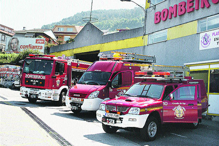 La falta de bomberos reduce a la mitad su capacidad de respuesta La falta de bomberos reduce a la mitad su capacidad de respuesta