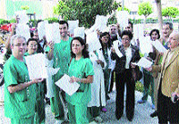 El 70% de los médicos trabajan más horas El 70% de los médicos trabajan más horas