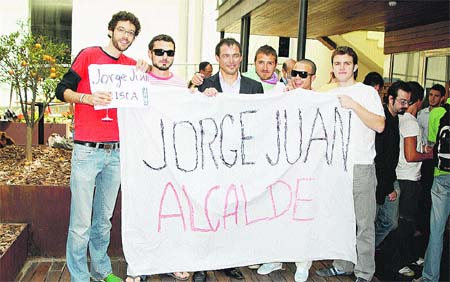 Jorge Juan promete carril-caballo Jorge Juan promete carril-caballo