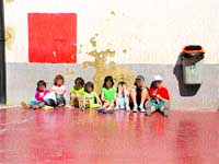 La mayoría de colegios no protegen del sol a los niños La mayoría de colegios no protegen del sol a los niños