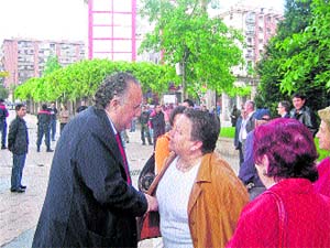 El alcalde a los radicales El alcalde a los radicales