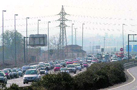 Cómo acabar con el atasco de tráfico en la capital Cómo acabar con el atasco de tráfico en la capital
