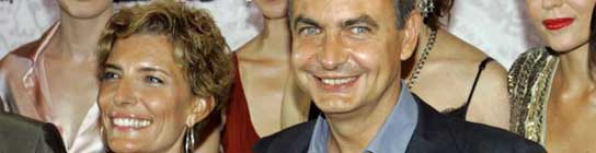 La esposa del presidente cantará en el teatro Châtelet de París. La esposa del presidente cantará en el teatro Châtelet de París.