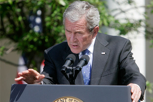 Bush durante su discurso Bush durante su discurso